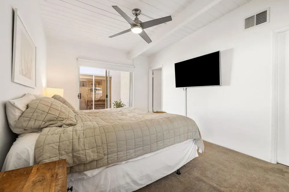 2211 Starr Road Palm Springs, CA 92262