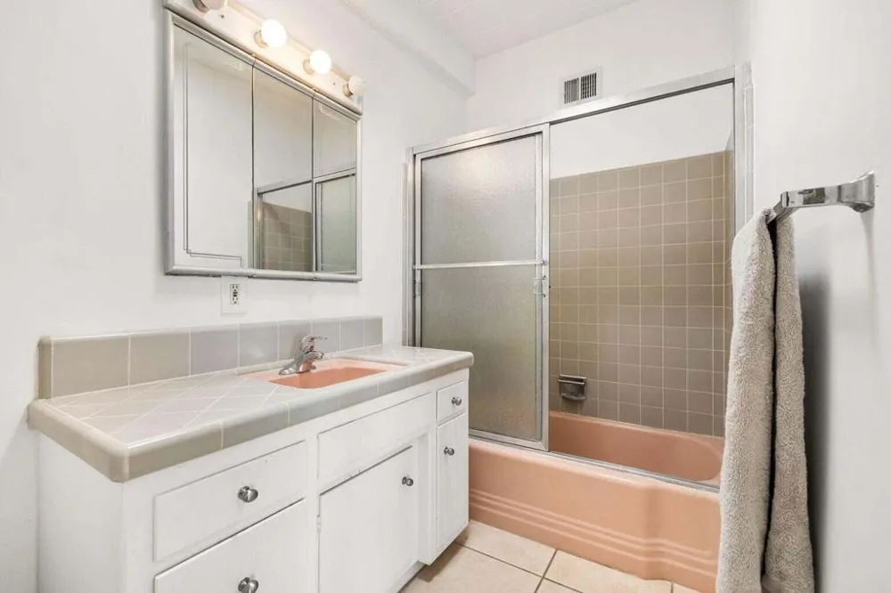 2211 Starr Road Palm Springs, CA 92262
