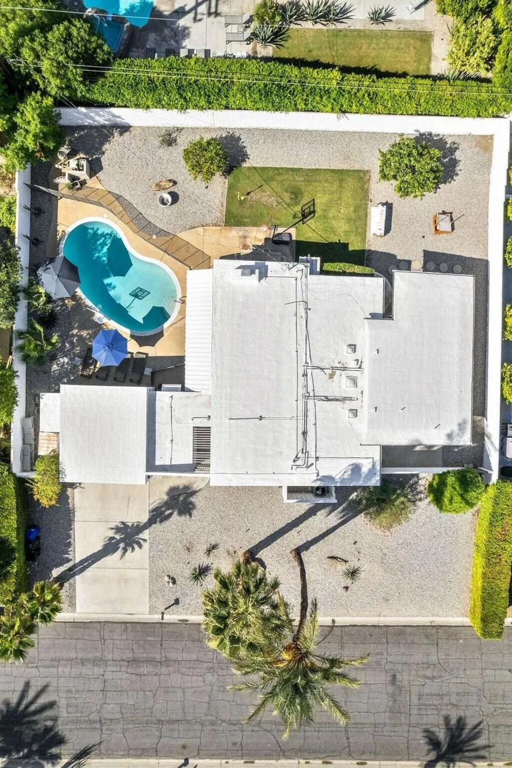 2211 Starr Road Palm Springs, CA 92262