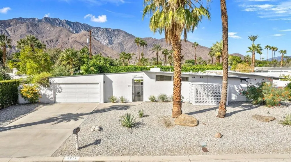 2211 Starr Road Palm Springs, CA 92262