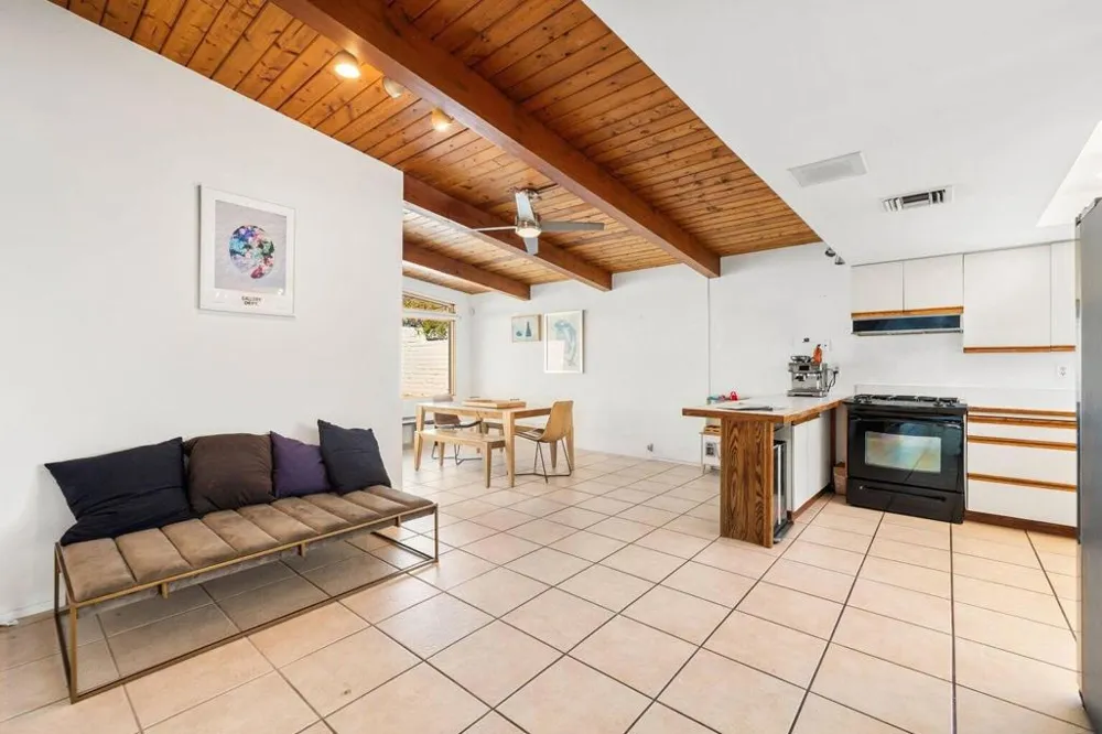 2211 Starr Road Palm Springs, CA 92262