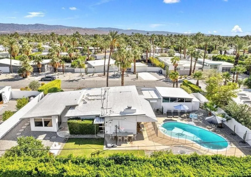 2211 Starr Road Palm Springs, CA 92262