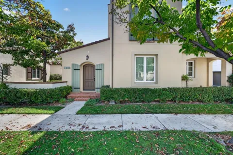 1206 Dahlia Loop