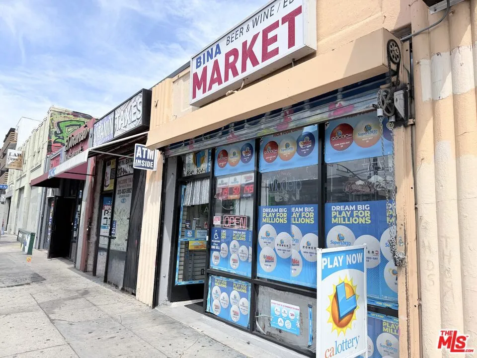 904 Western Avenue Los Angeles, CA 90029