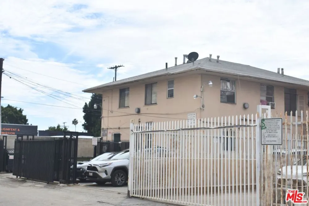 904 Western Avenue Los Angeles, CA 90029