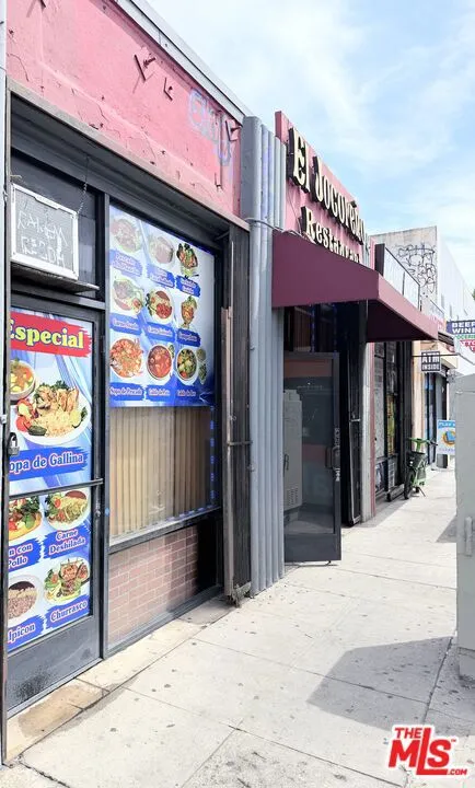 904 Western Avenue Los Angeles, CA 90029