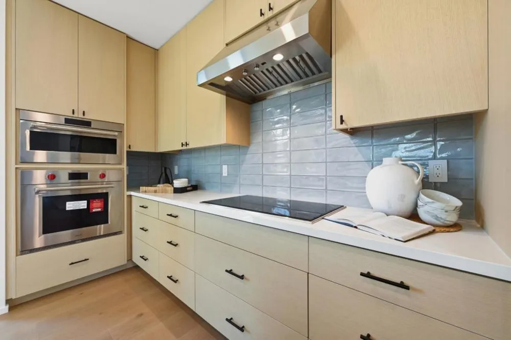 2076 Coastland Avenue San Jose, CA 95125