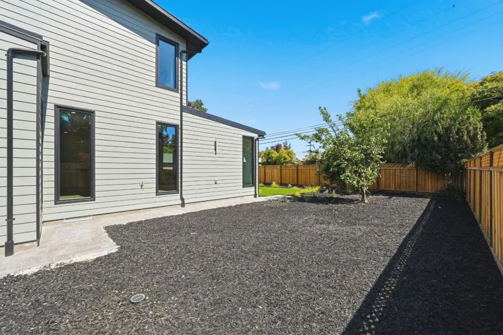 2076 Coastland Avenue San Jose, CA 95125