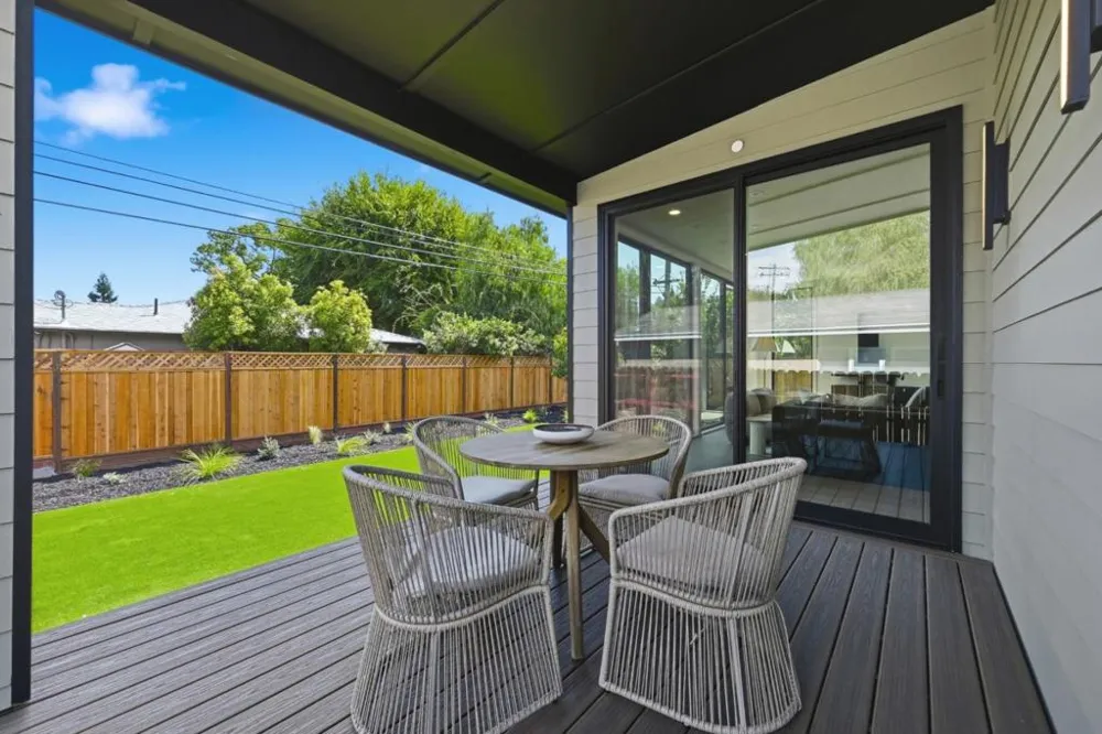 2076 Coastland Avenue San Jose, CA 95125