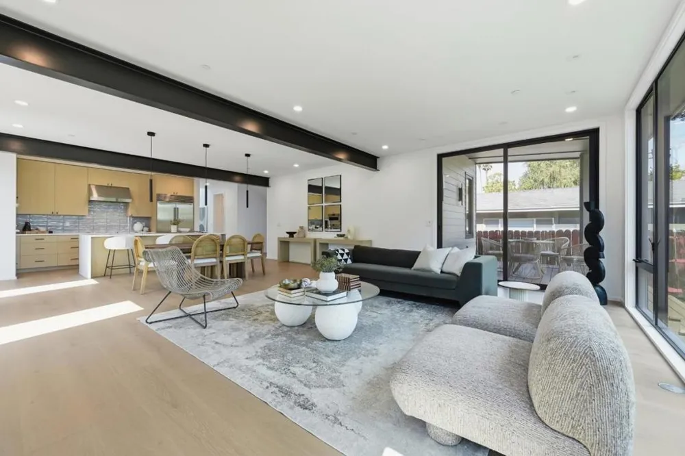 2076 Coastland Avenue San Jose, CA 95125