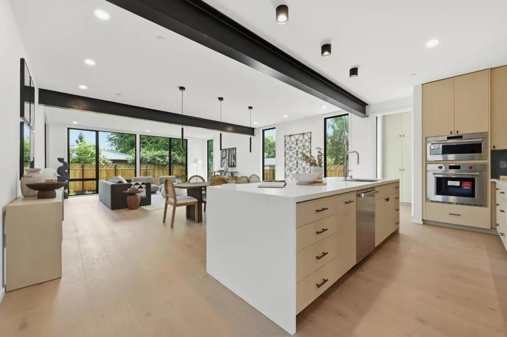 2076 Coastland Avenue San Jose, CA 95125