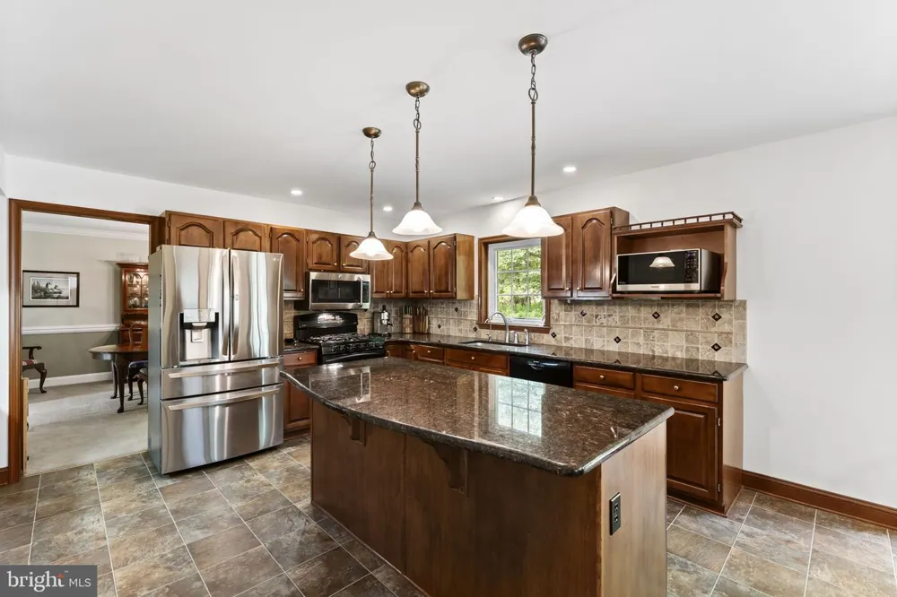 120 SUMMIT DRIVE Phoenixville, PA 19460
