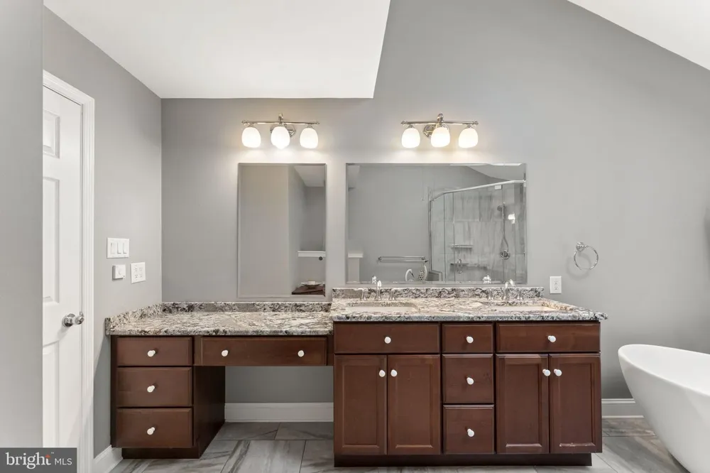 120 SUMMIT DRIVE Phoenixville, PA 19460