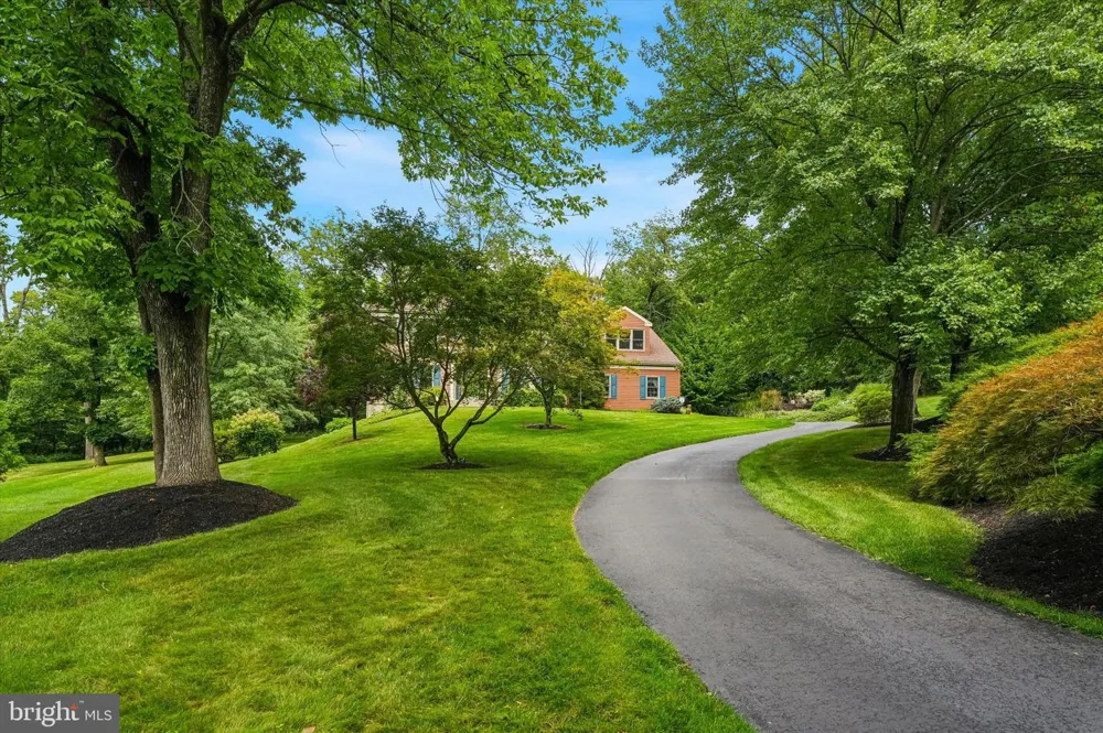 120 SUMMIT DRIVE Phoenixville, PA 19460