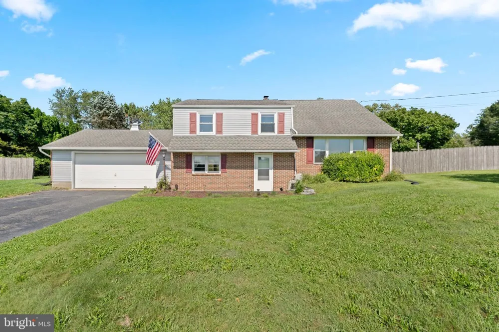 29 DAIRY LANE Barto, PA 19504
