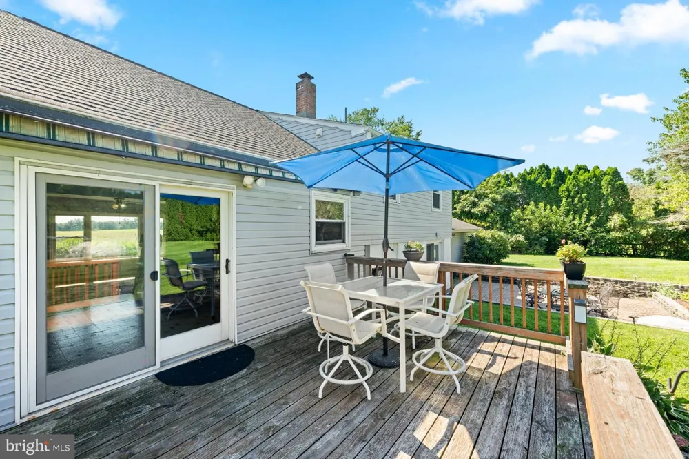 29 DAIRY LANE Barto, PA 19504