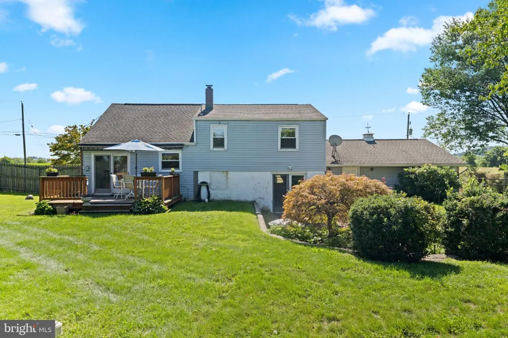 29 DAIRY LANE Barto, PA 19504