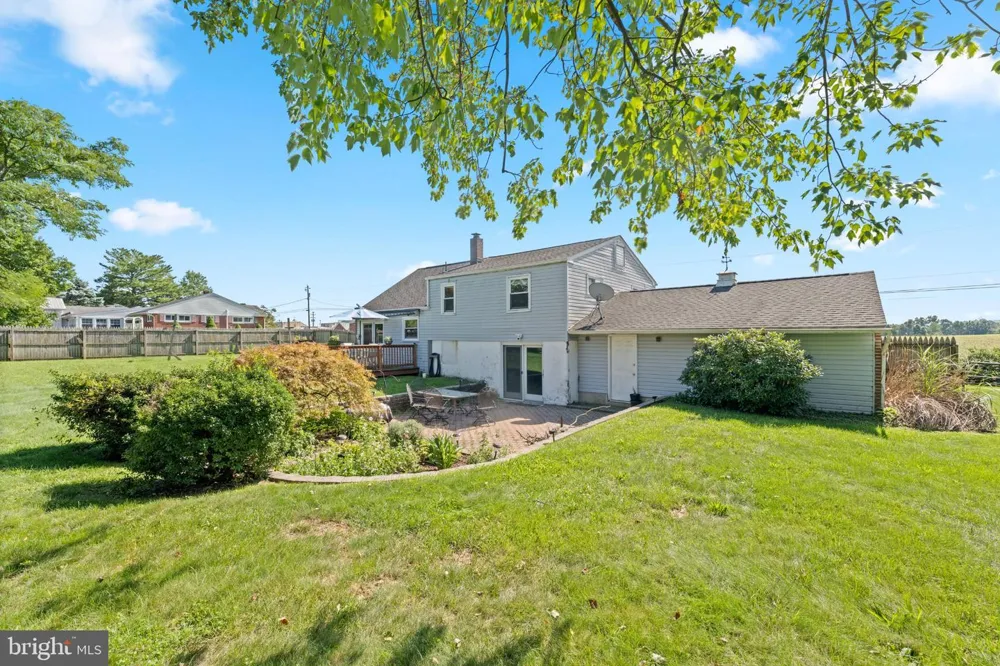 29 DAIRY LANE Barto, PA 19504