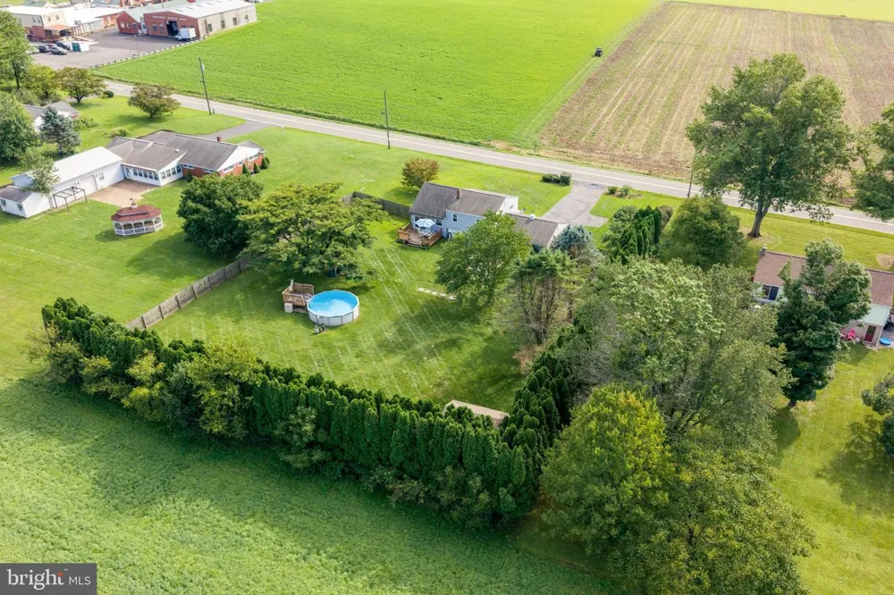 29 DAIRY LANE Barto, PA 19504