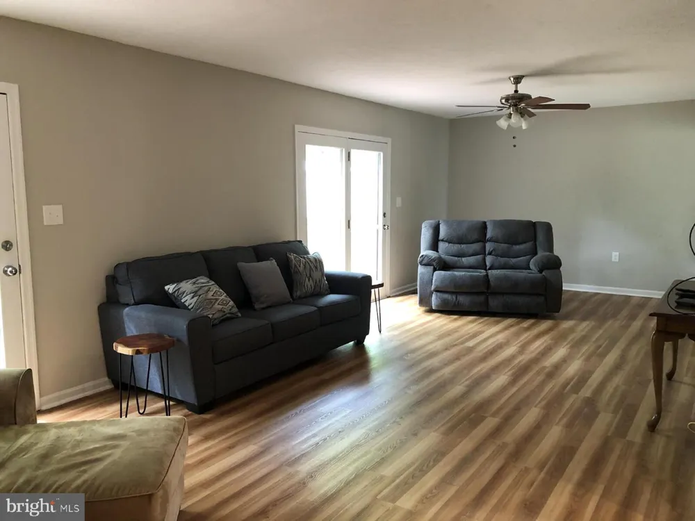 206 FAIRWAY CIRCLE Cross Junction, VA 22625