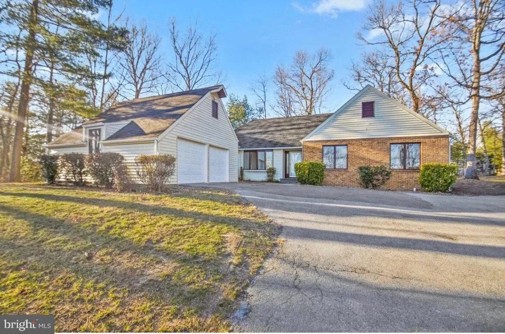 206 FAIRWAY CIRCLE Cross Junction, VA 22625