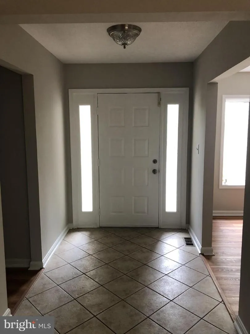 206 FAIRWAY CIRCLE Cross Junction, VA 22625