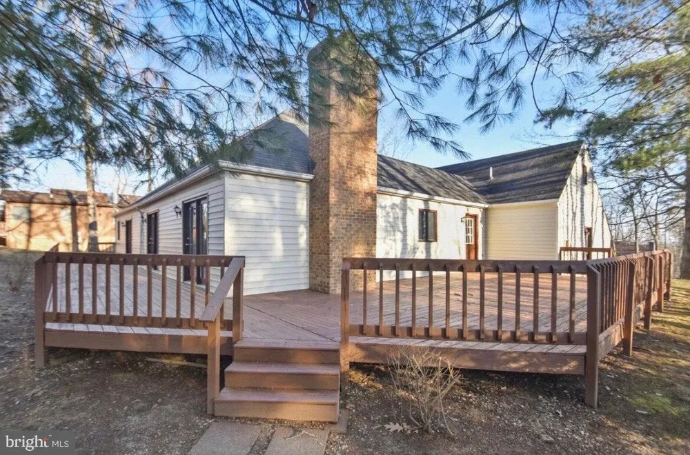 206 FAIRWAY CIRCLE Cross Junction, VA 22625