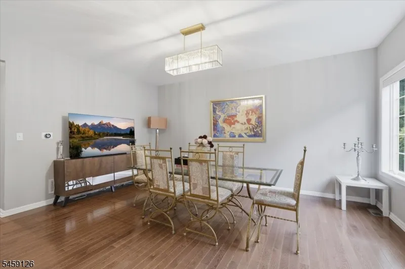 18 Puddingstone Rd Parsippany-Troy Hills, NJ 07950