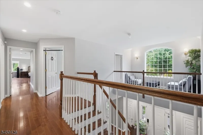 18 Puddingstone Rd Parsippany-Troy Hills, NJ 07950