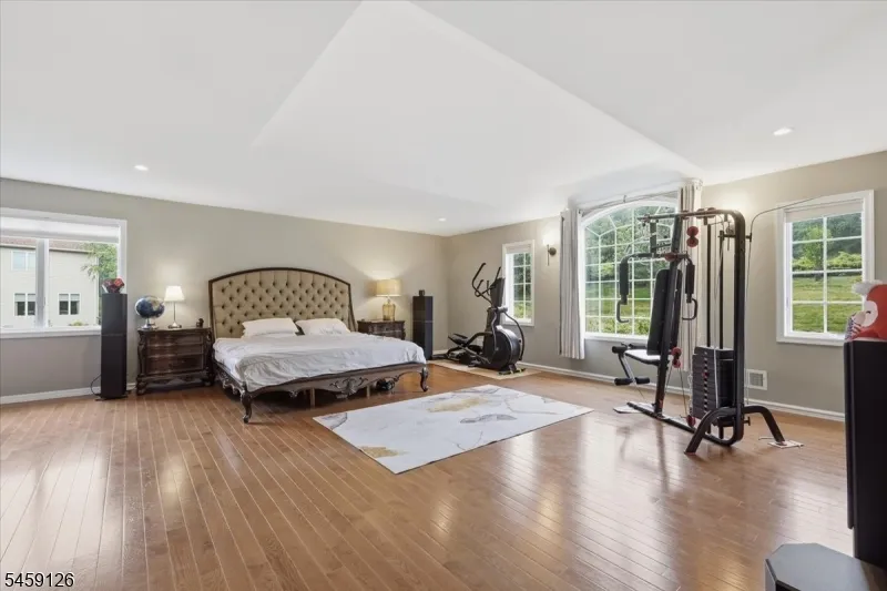 18 Puddingstone Rd Parsippany-Troy Hills, NJ 07950