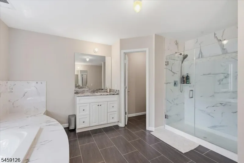 18 Puddingstone Rd Parsippany-Troy Hills, NJ 07950
