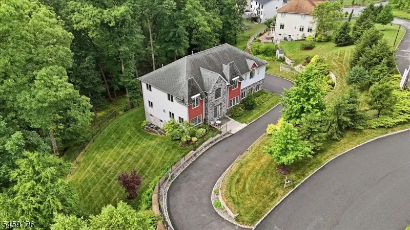 18 Puddingstone Rd Parsippany-Troy Hills, NJ 07950