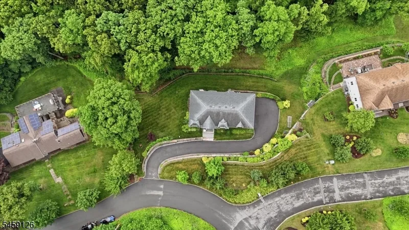 18 Puddingstone Rd Parsippany-Troy Hills, NJ 07950