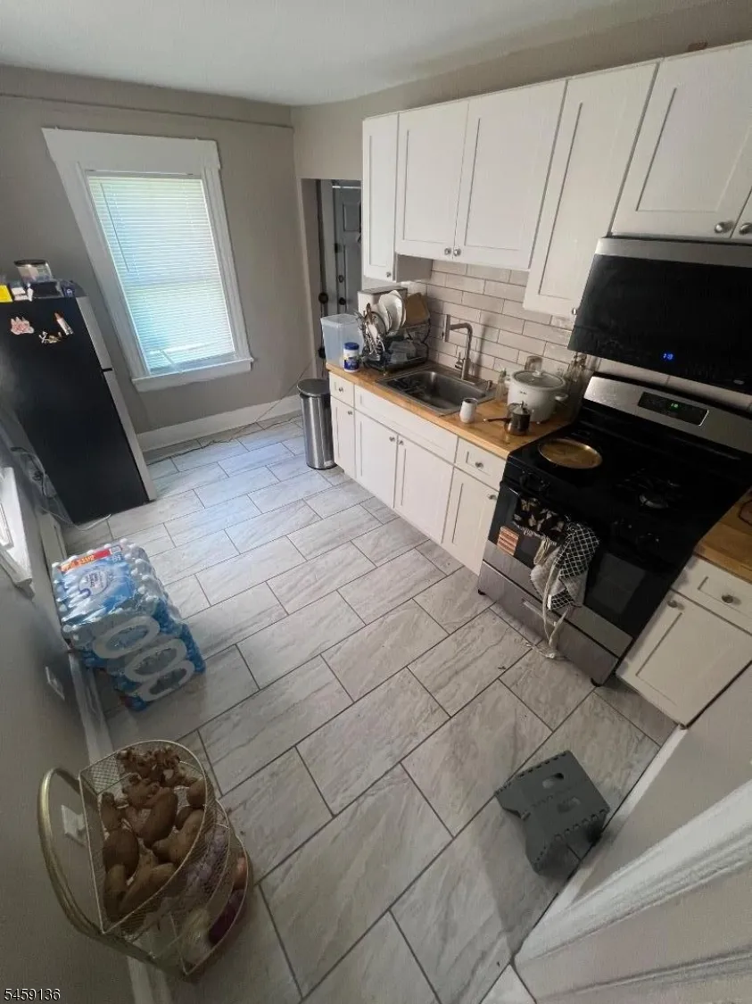 52 S State St Hackensack City, NJ 07601