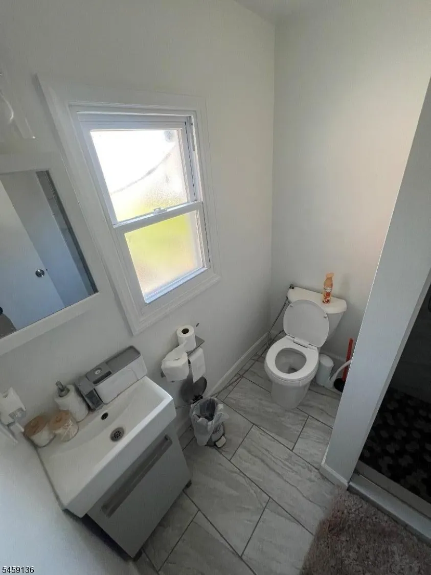 52 S State St Hackensack City, NJ 07601