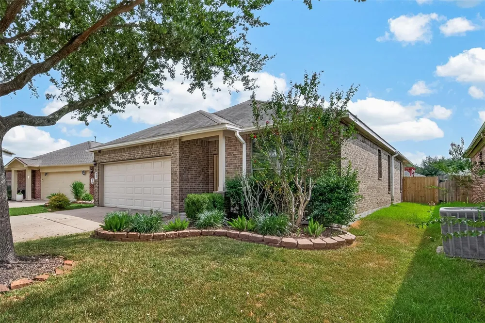 5830 Acacia Rose Court Richmond, TX 77407