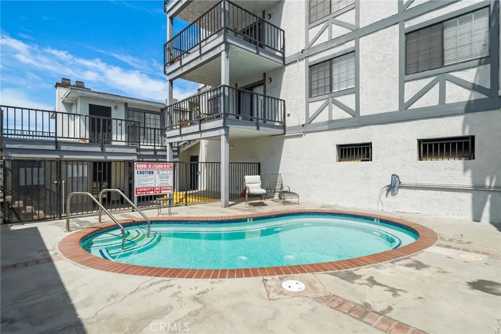2599 Walnut Avenue #209 Signal Hill, CA 90755