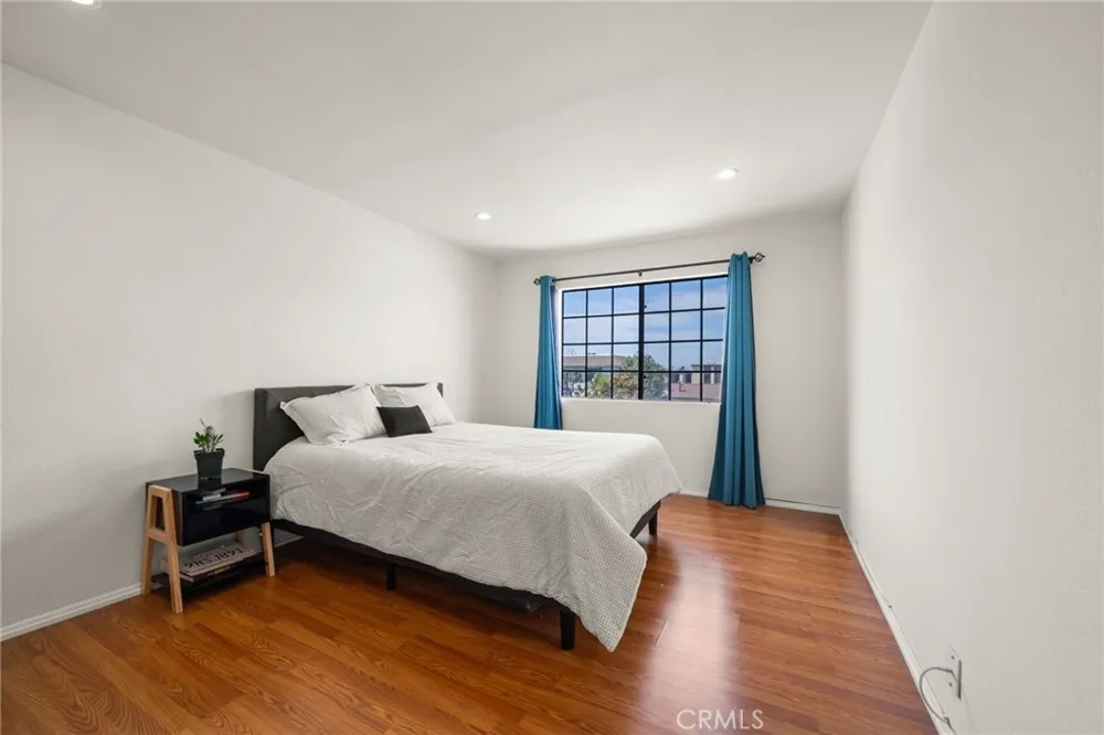 2599 Walnut Avenue #209 Signal Hill, CA 90755