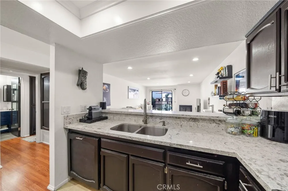 2599 Walnut Avenue #209 Signal Hill, CA 90755