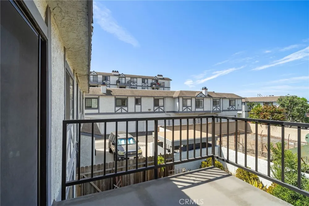 2599 Walnut Avenue #209 Signal Hill, CA 90755