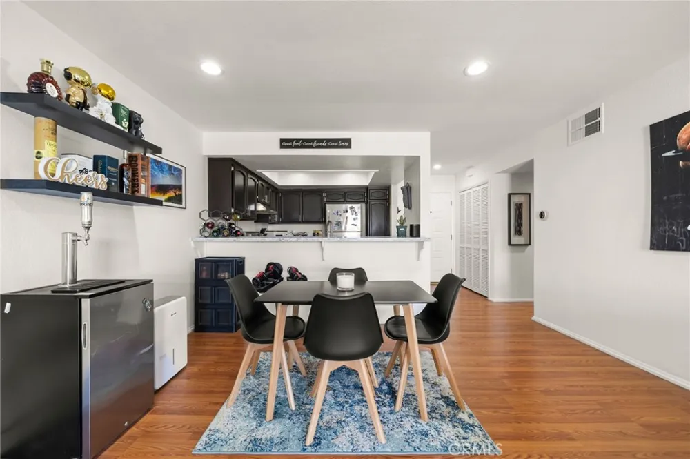 2599 Walnut Avenue #209 Signal Hill, CA 90755