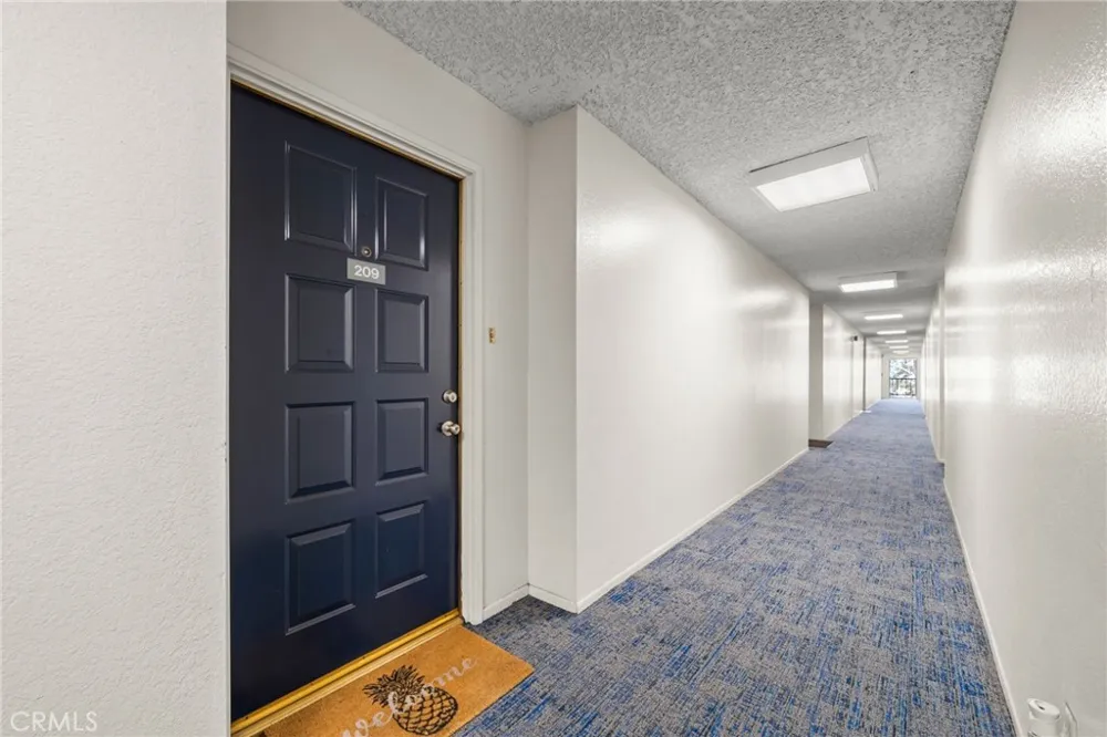 2599 Walnut Avenue #209 Signal Hill, CA 90755