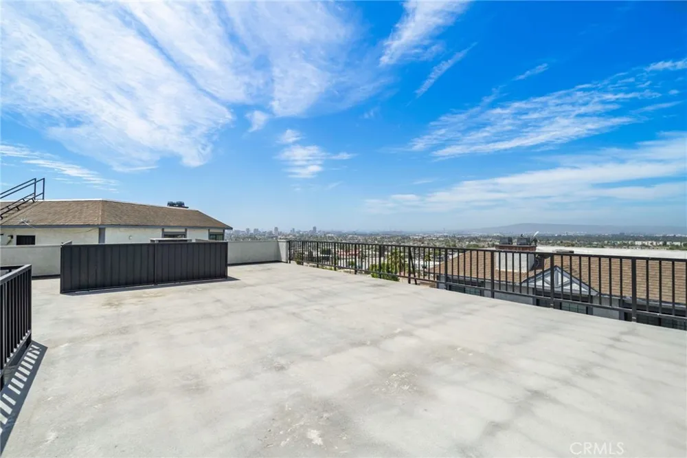 2599 Walnut Avenue #209 Signal Hill, CA 90755
