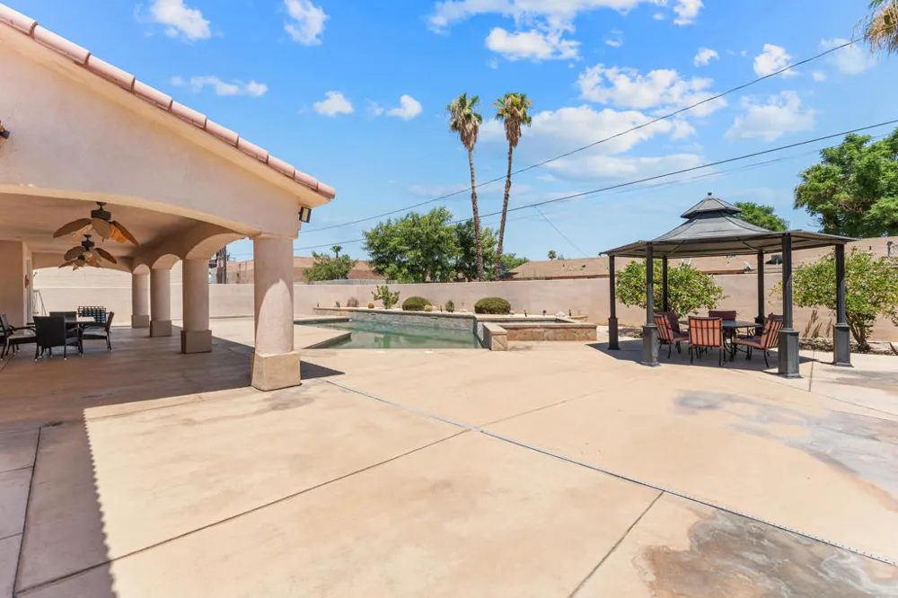 32100 Whispering Palms Trail Cathedral City, CA 92234