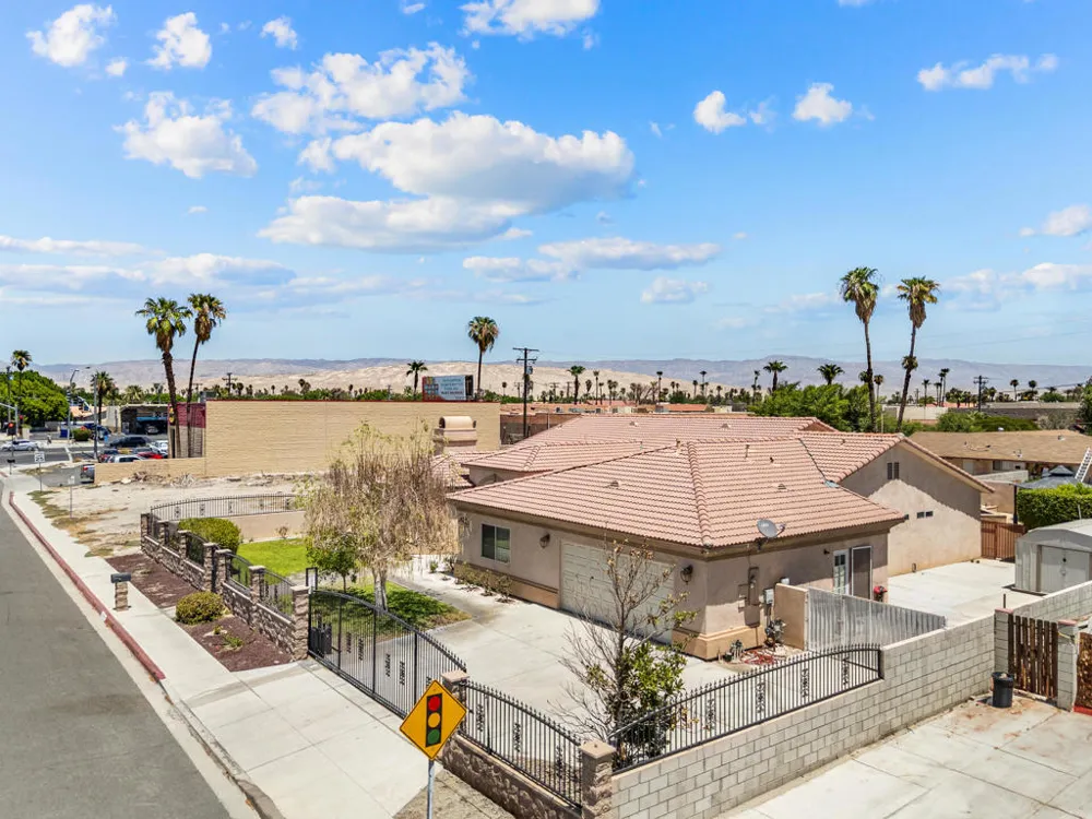 32100 Whispering Palms Trail Cathedral City, CA 92234