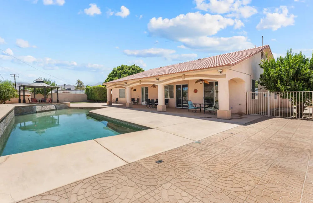 32100 Whispering Palms Trail Cathedral City, CA 92234