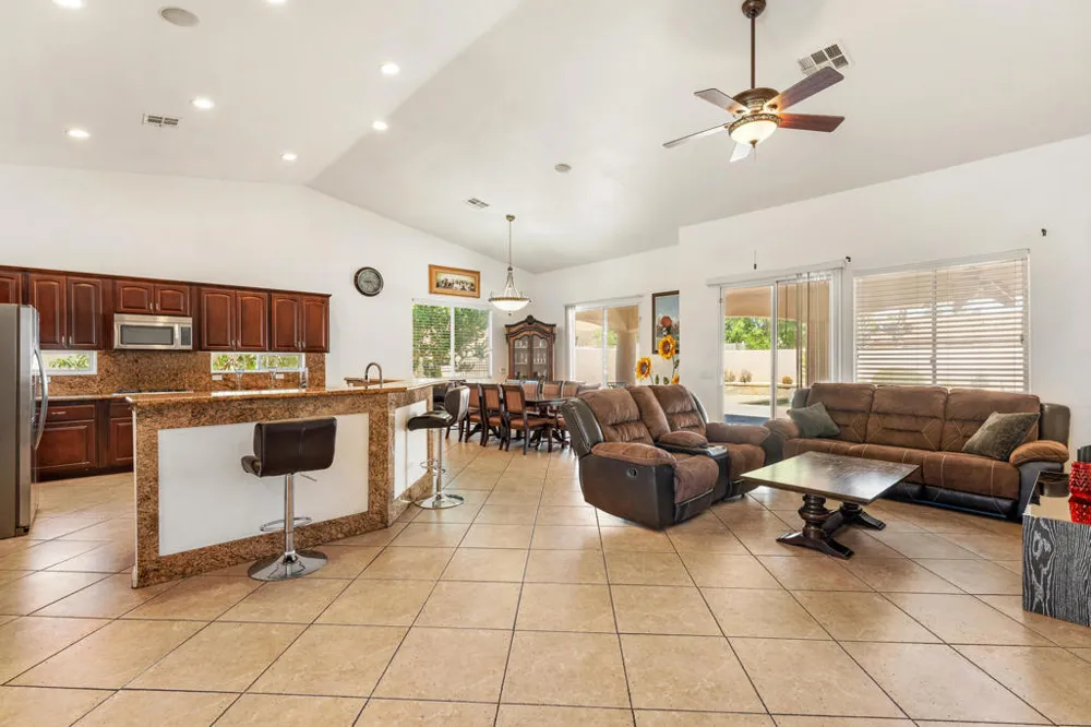 32100 Whispering Palms Trail Cathedral City, CA 92234