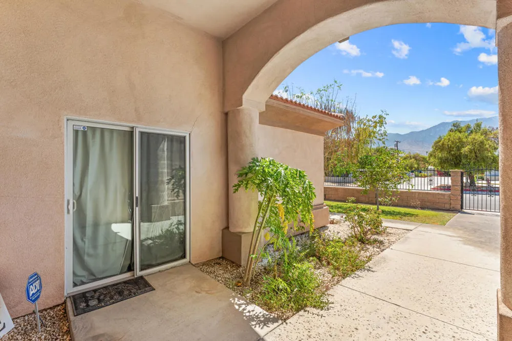32100 Whispering Palms Trail Cathedral City, CA 92234