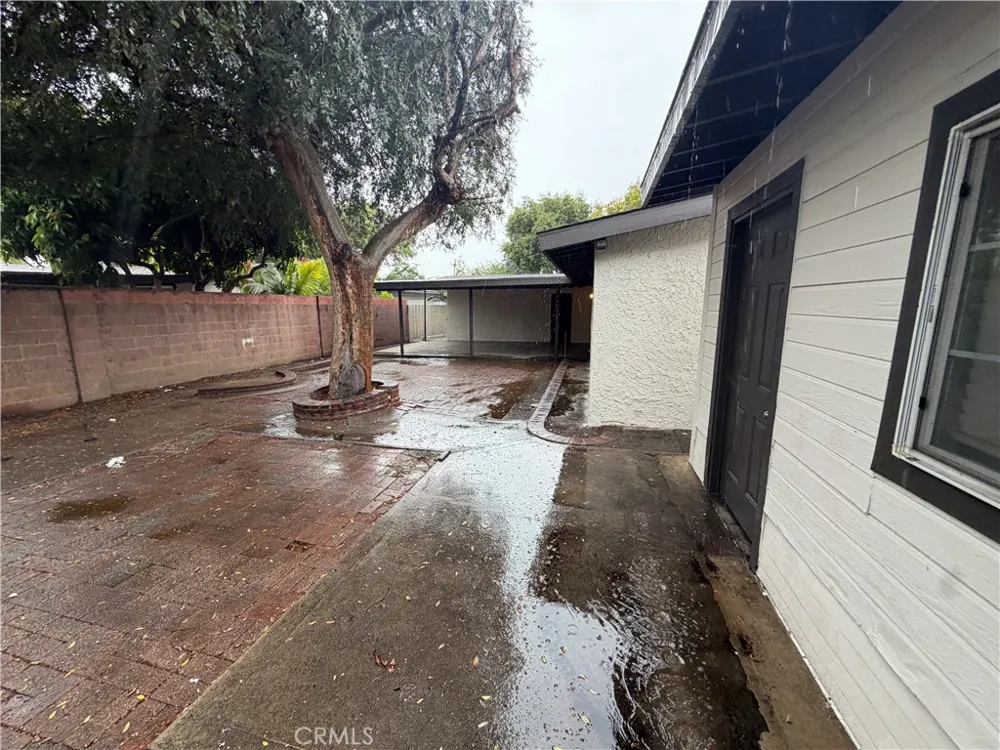 1251 Kilson Drive Santa Ana, CA 92707