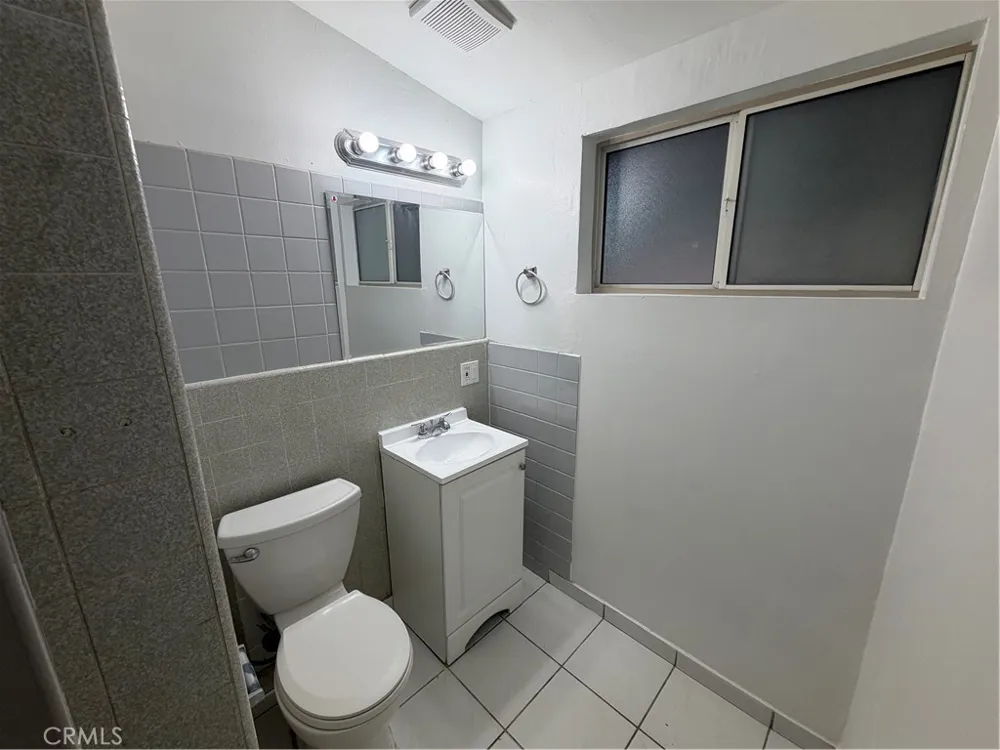 1251 Kilson Drive Santa Ana, CA 92707